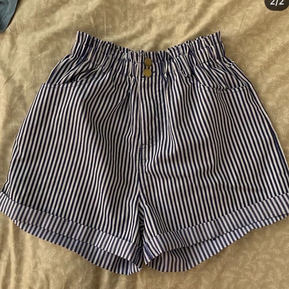 Shorts - Picture 2 of 2